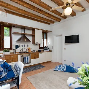 venice-heaven-apartments-ca-mattia.hotelinveneto.com/